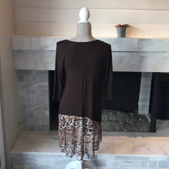 Inside Out Leopard Trimmed Tunic M NWOT - Picture 3 of 6